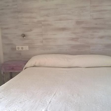 Hostal Paris Ciutadella Ciutadella  Room photo