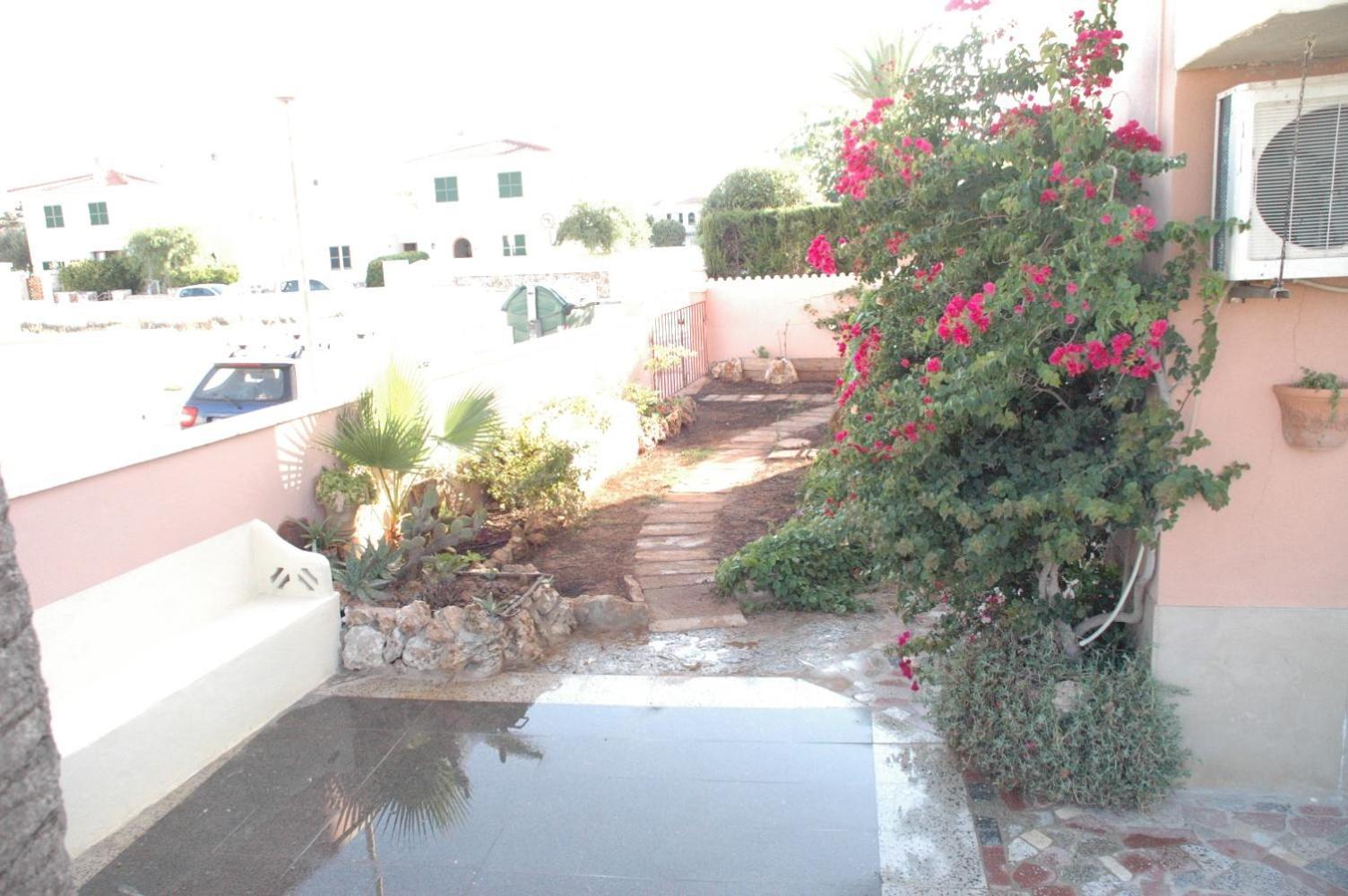 Hostal Paris Ciutadella Exterior photo