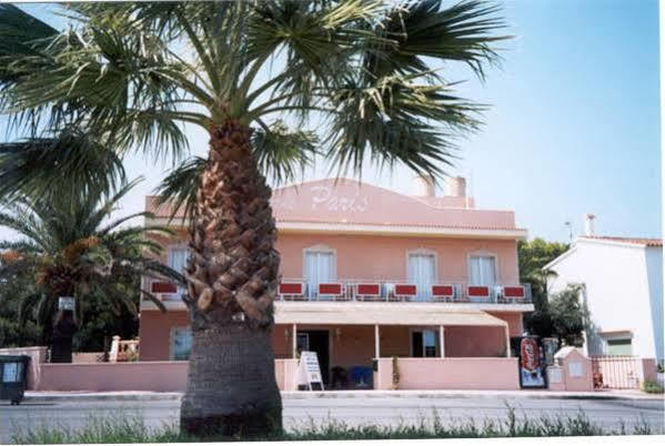 Hostal Paris Ciutadella Ciutadella  Exterior photo